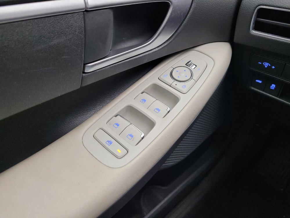 Used 2022 Hyundai Sonata SE image 27