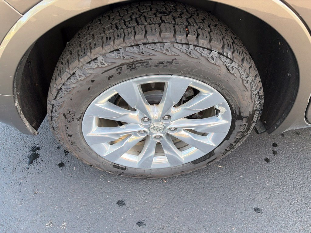 Used 2018 Buick Envision Essence AWD/4WD image 9