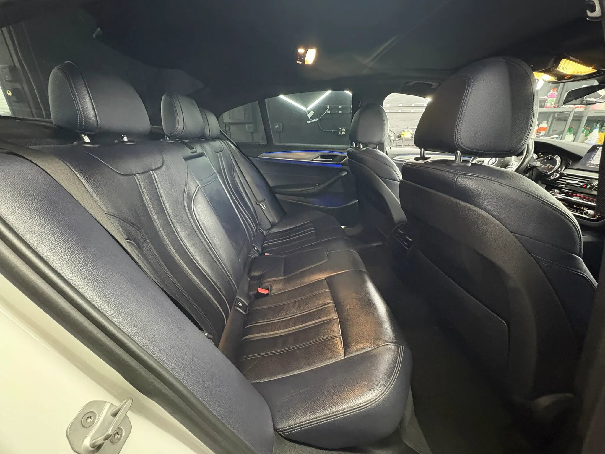 Used 2018 BMW 540i RWD image 19