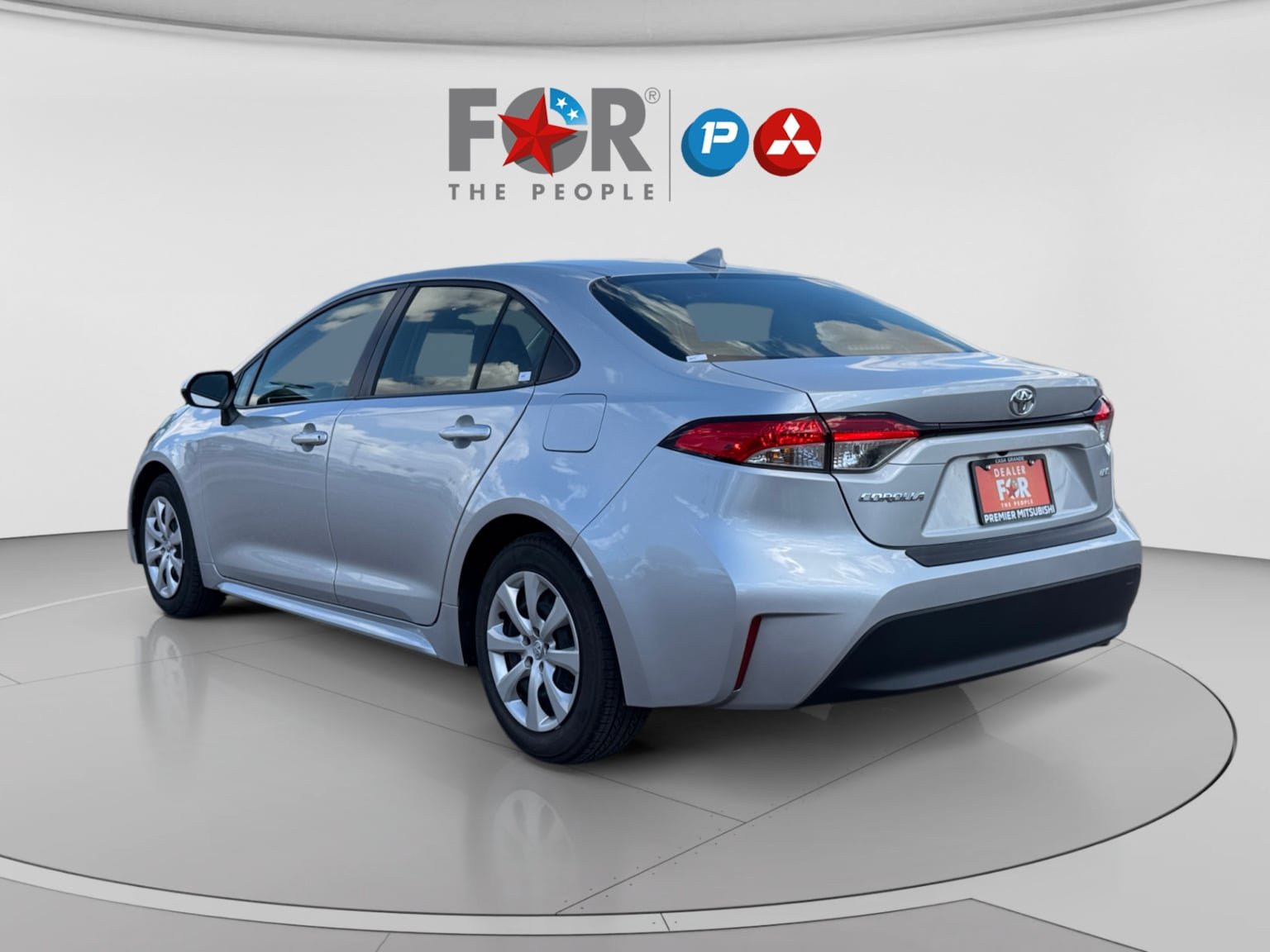 Used 2026 Toyota Corolla LE FWD image 4
