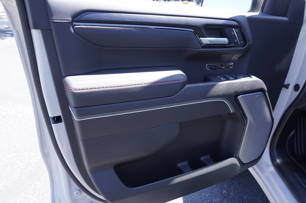 New 2026 GMC Sierra 1500 AT4X AWD/4WD image 16