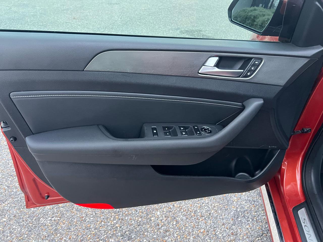 Used 2015 Hyundai Sonata Limited 2.0T image 24