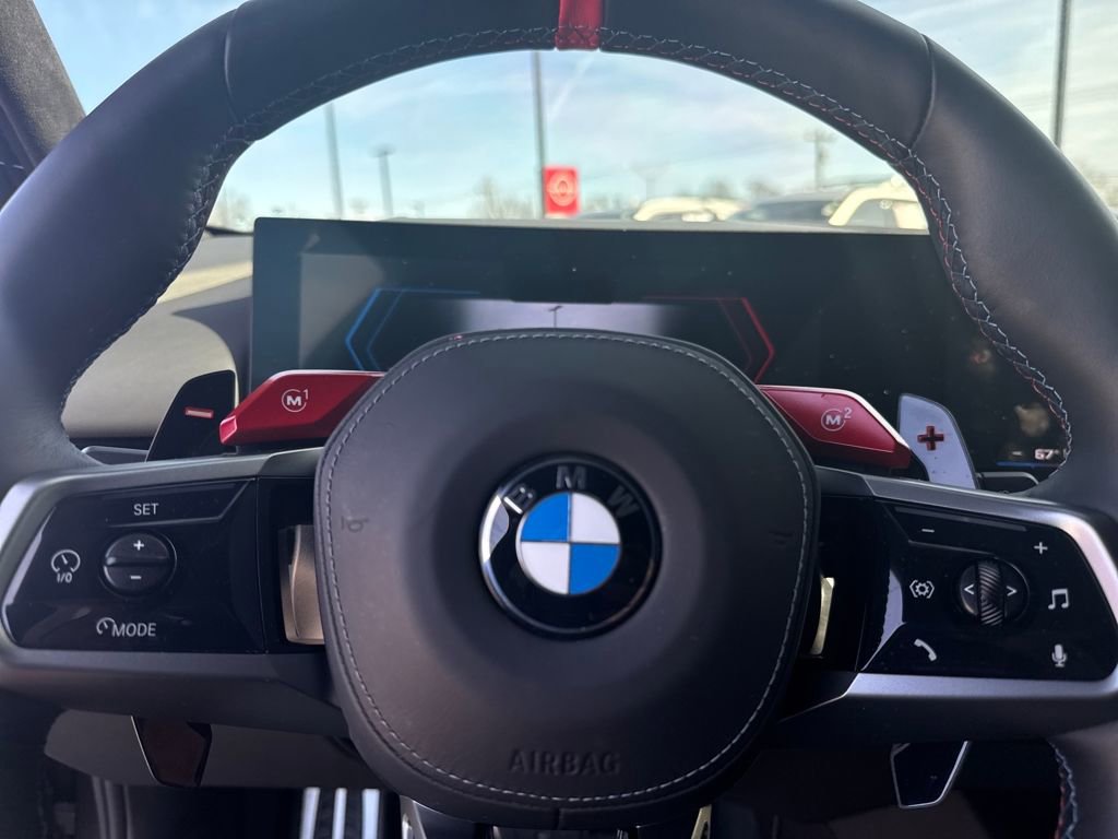 Used 2025 BMW M5 Touring image 8