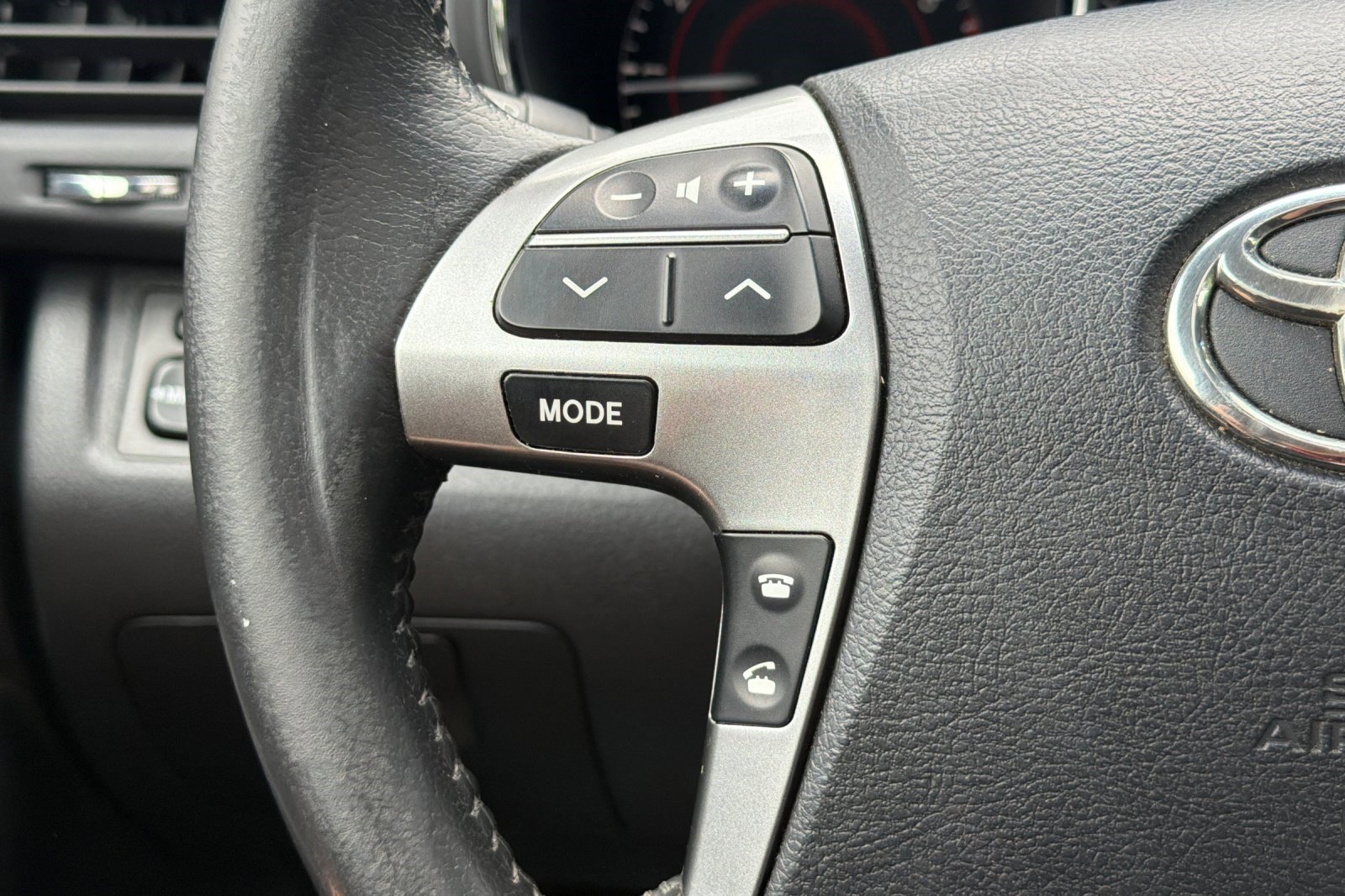 Used 2013 Toyota Highlander SE AWD/4WD image 28