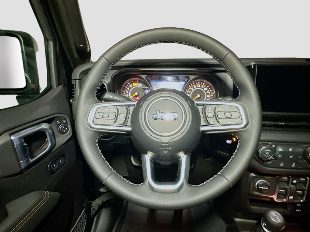 New 2026 Jeep Wrangler Unlimited Sahara AWD/4WD image 8