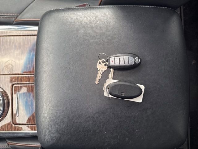 Used 2017 Nissan Armada Platinum image 18