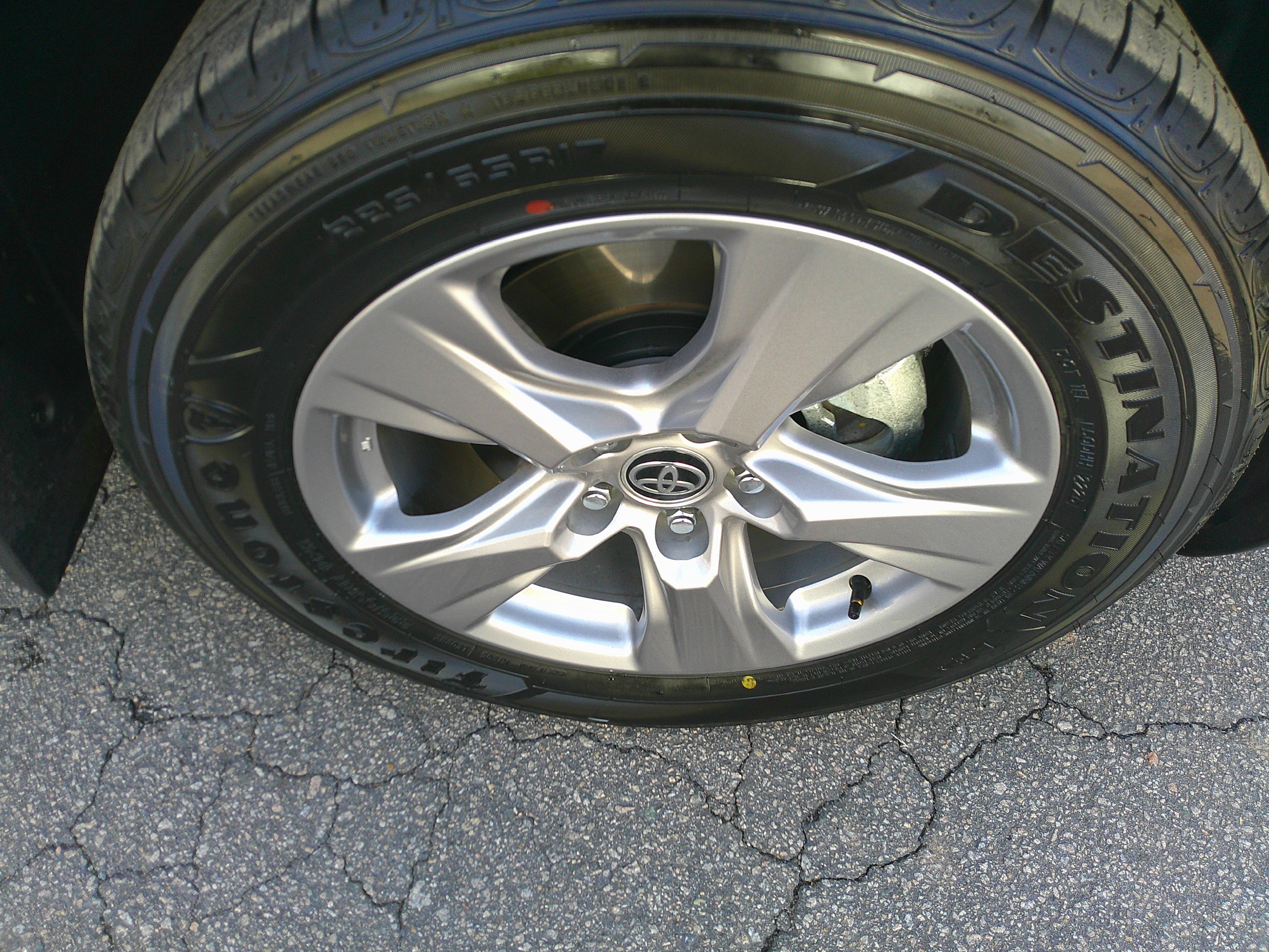 Used 2025 Toyota RAV4 LE image 15