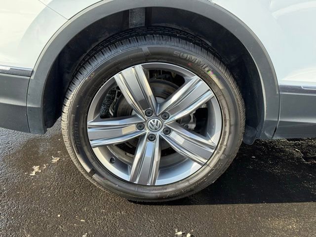 Used 2021 Volkswagen Tiguan SEL w/ 2-Row Tiguan MDO Package image 10