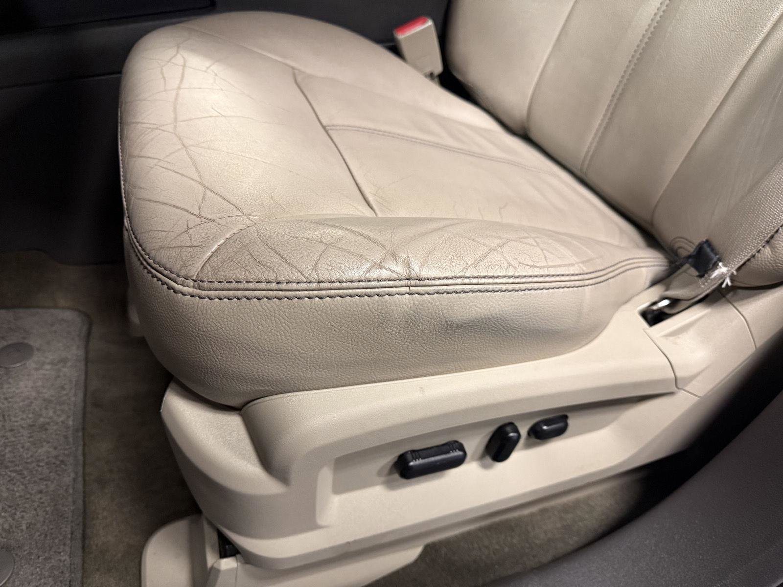 Used 2013 Ford Edge SEL image 17