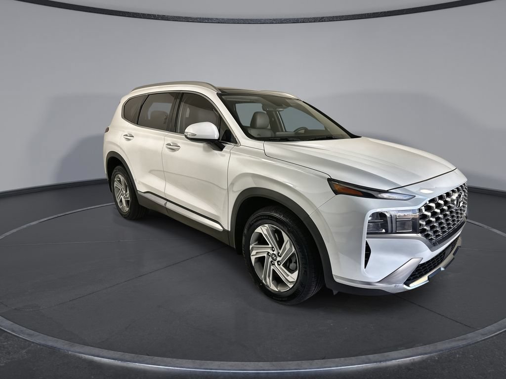 Used 2022 Hyundai Santa Fe SEL w/ Convenience + Premium Package FWD image 2