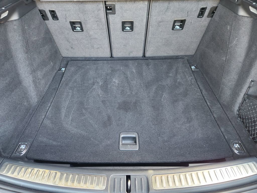 Used 2023 Porsche Macan image 30