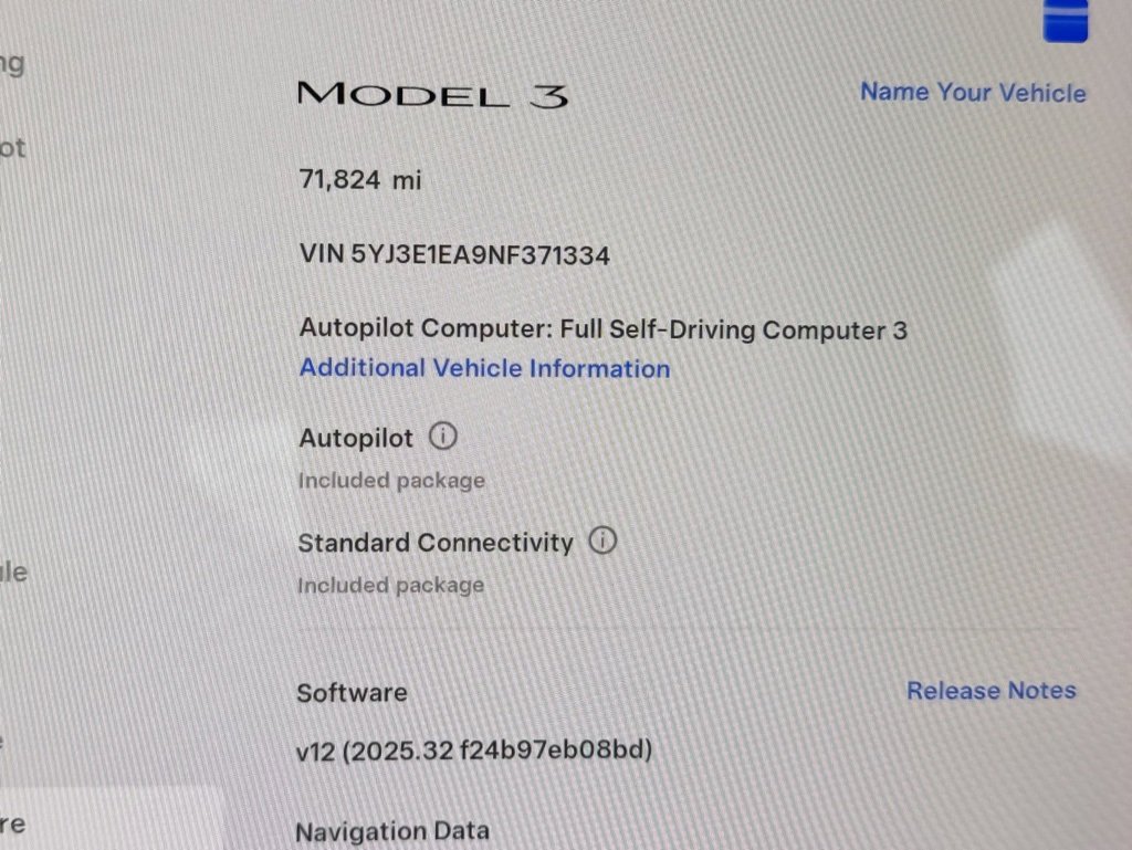 Used 2022 Tesla Model 3 Standard Range image 51