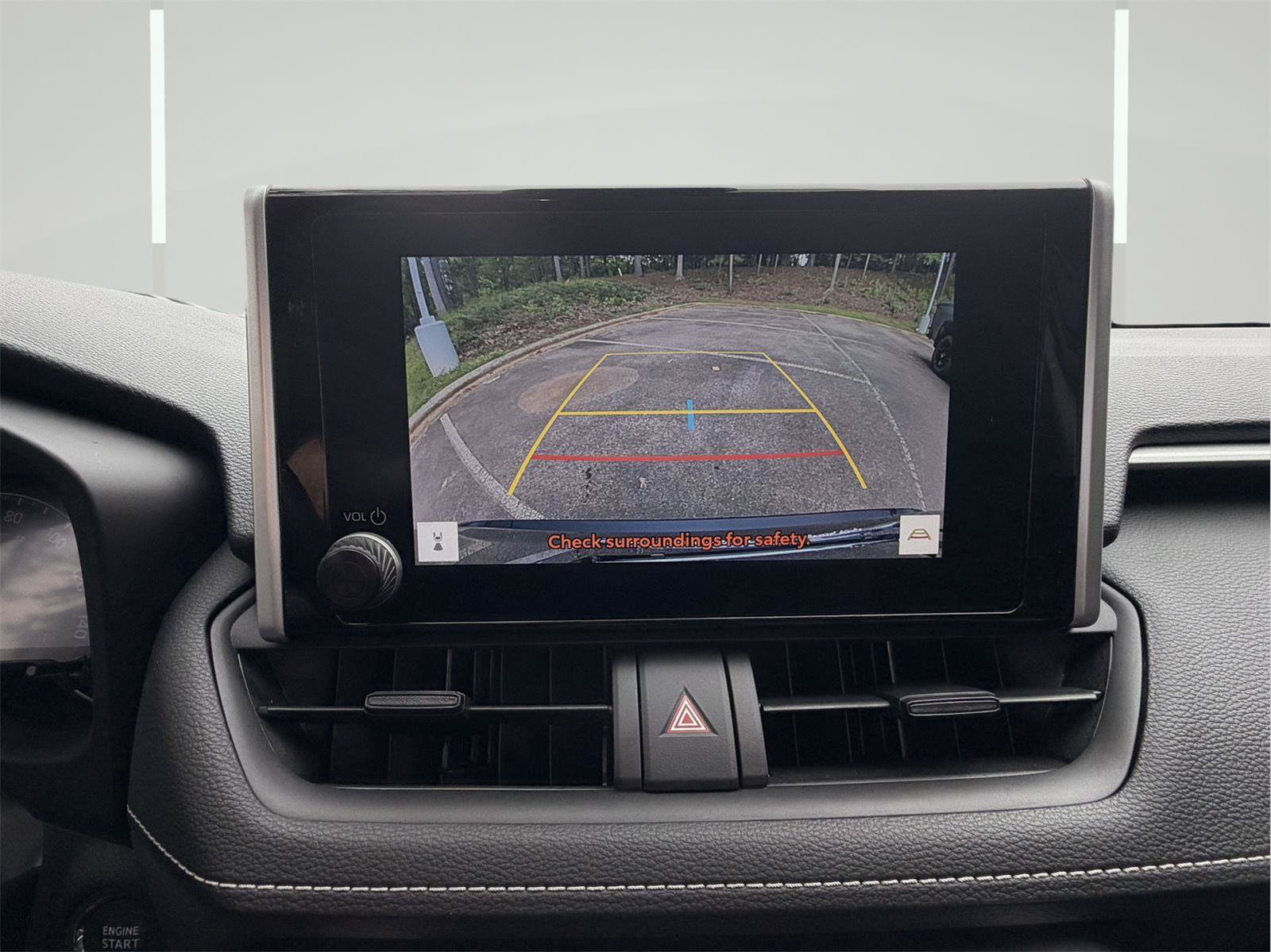 Used 2025 Toyota RAV4 XLE w/ Convenience Package FWD image 25