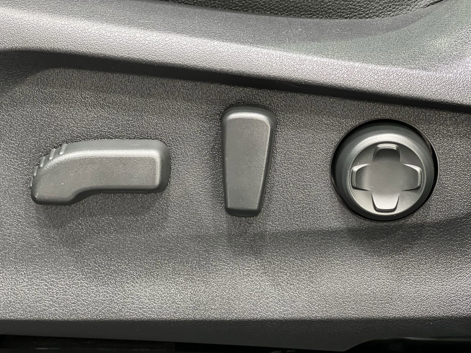 Used 2024 Subaru Ascent Onyx Edition Limited image 12