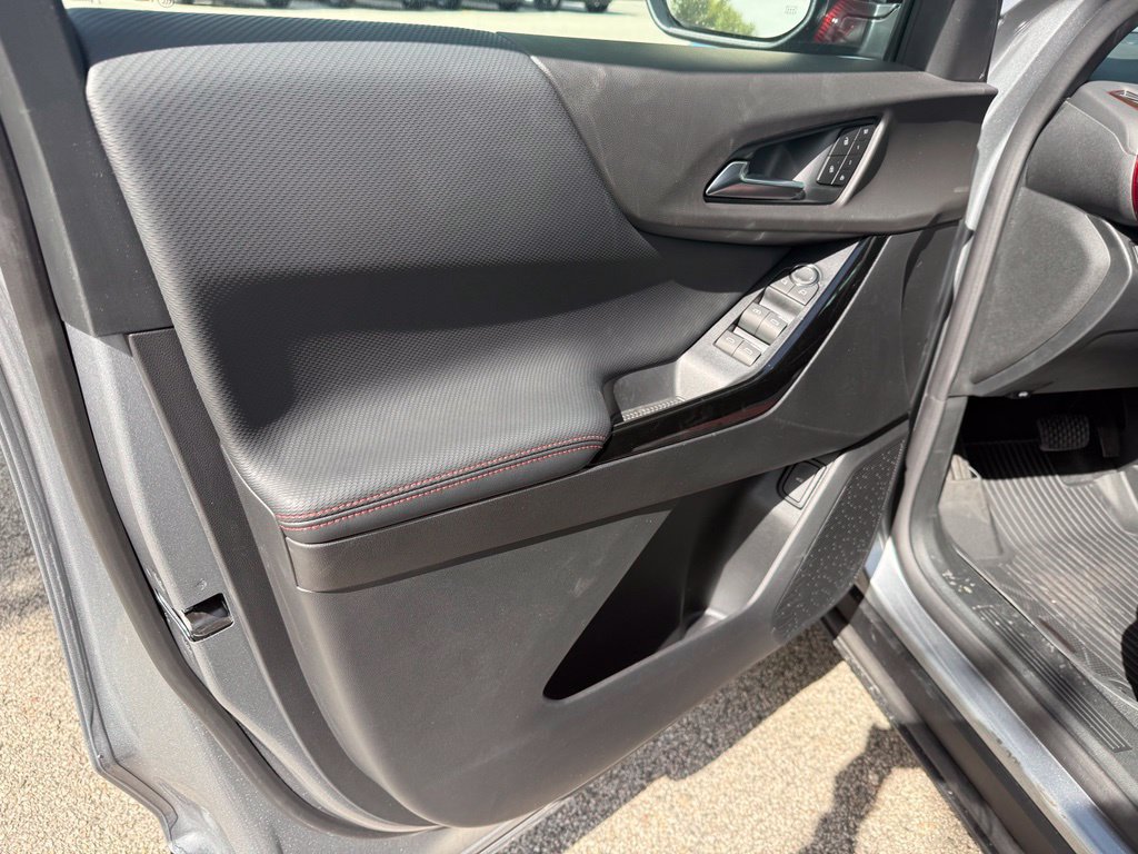 New 2027 Chevrolet Equinox RS w/ Convenience Package III AWD/4WD image 13