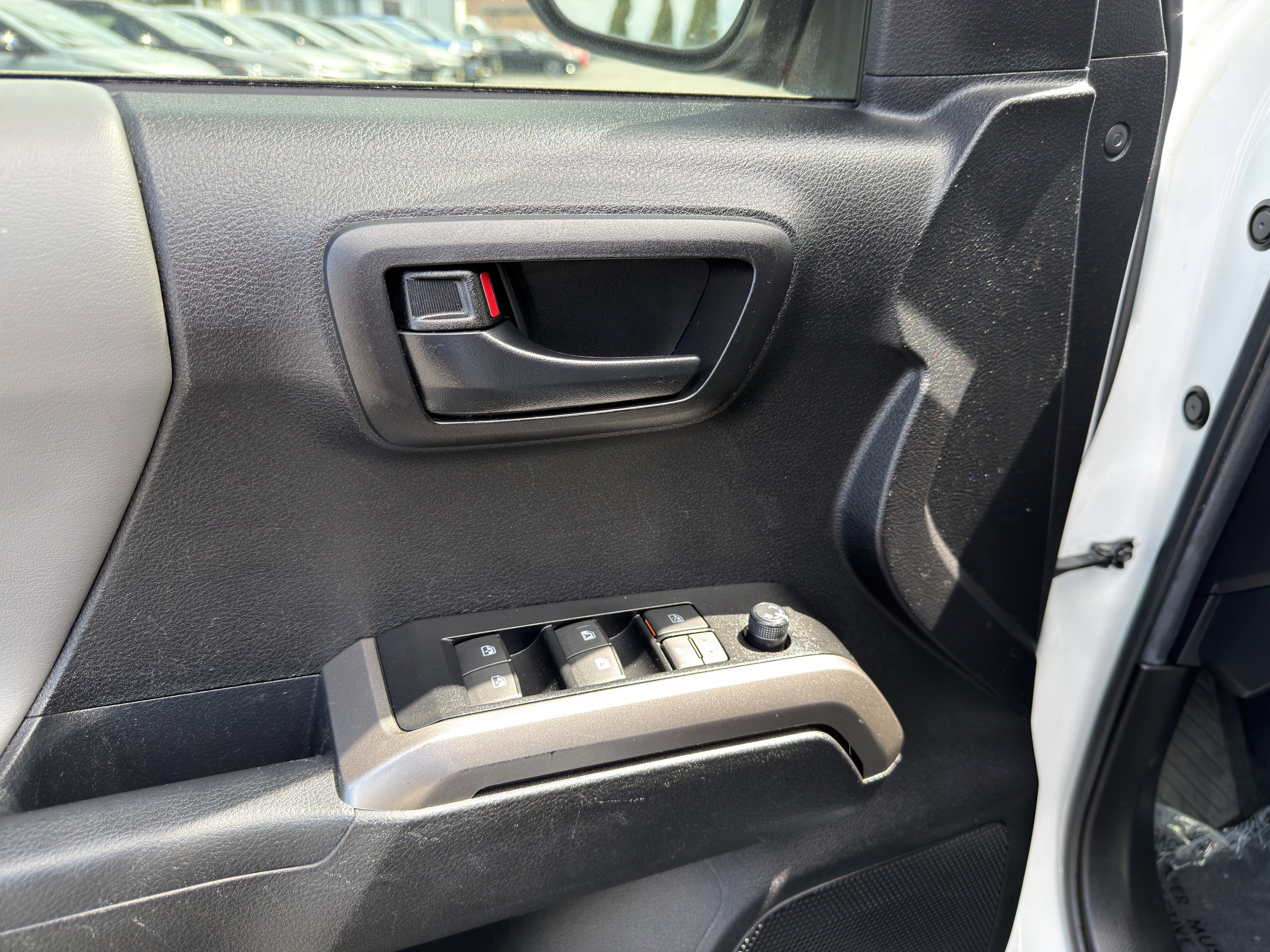 Used 2023 Toyota Tacoma SR5 RWD image 23