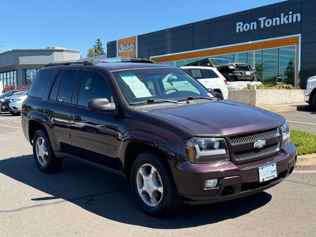Used 2009 Chevrolet TrailBlazer LT RWD image 2
