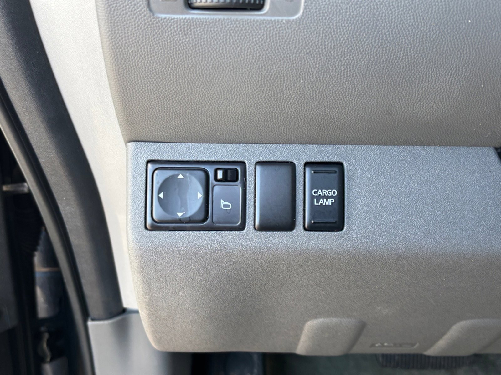 Used 2016 Nissan Frontier SV image 14