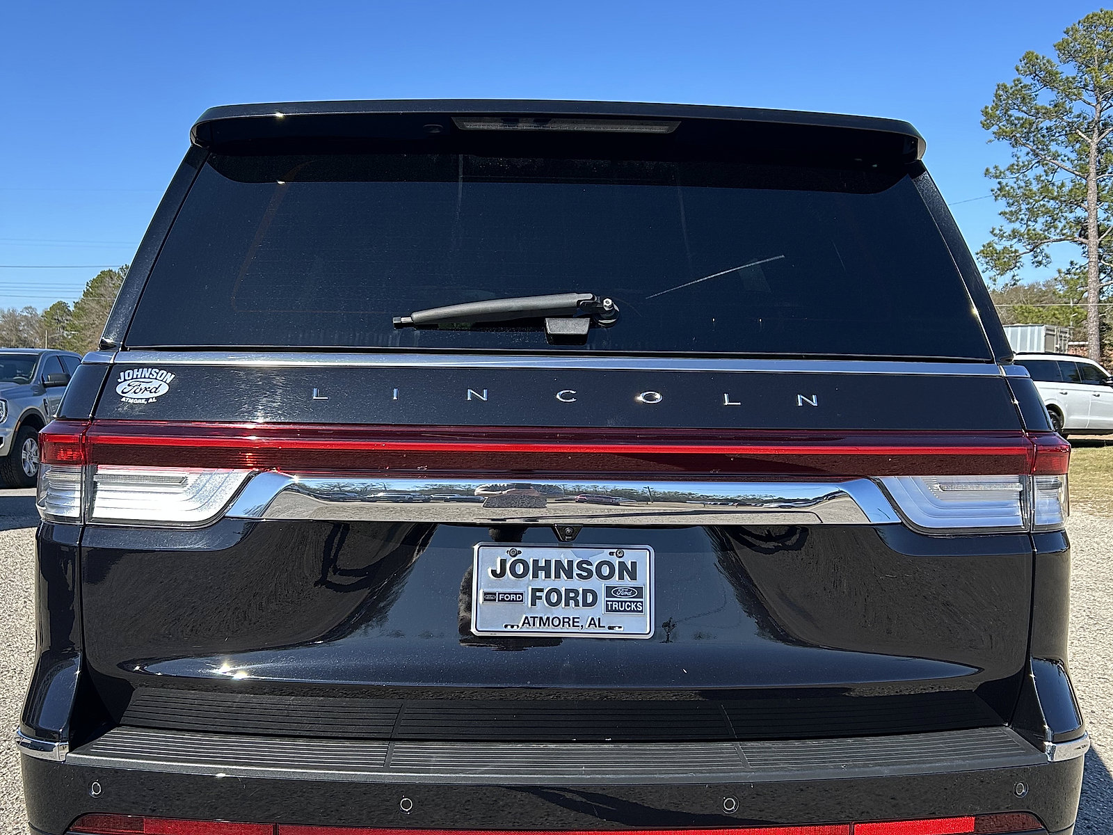 Used 2024 Lincoln Navigator Reserve image 4