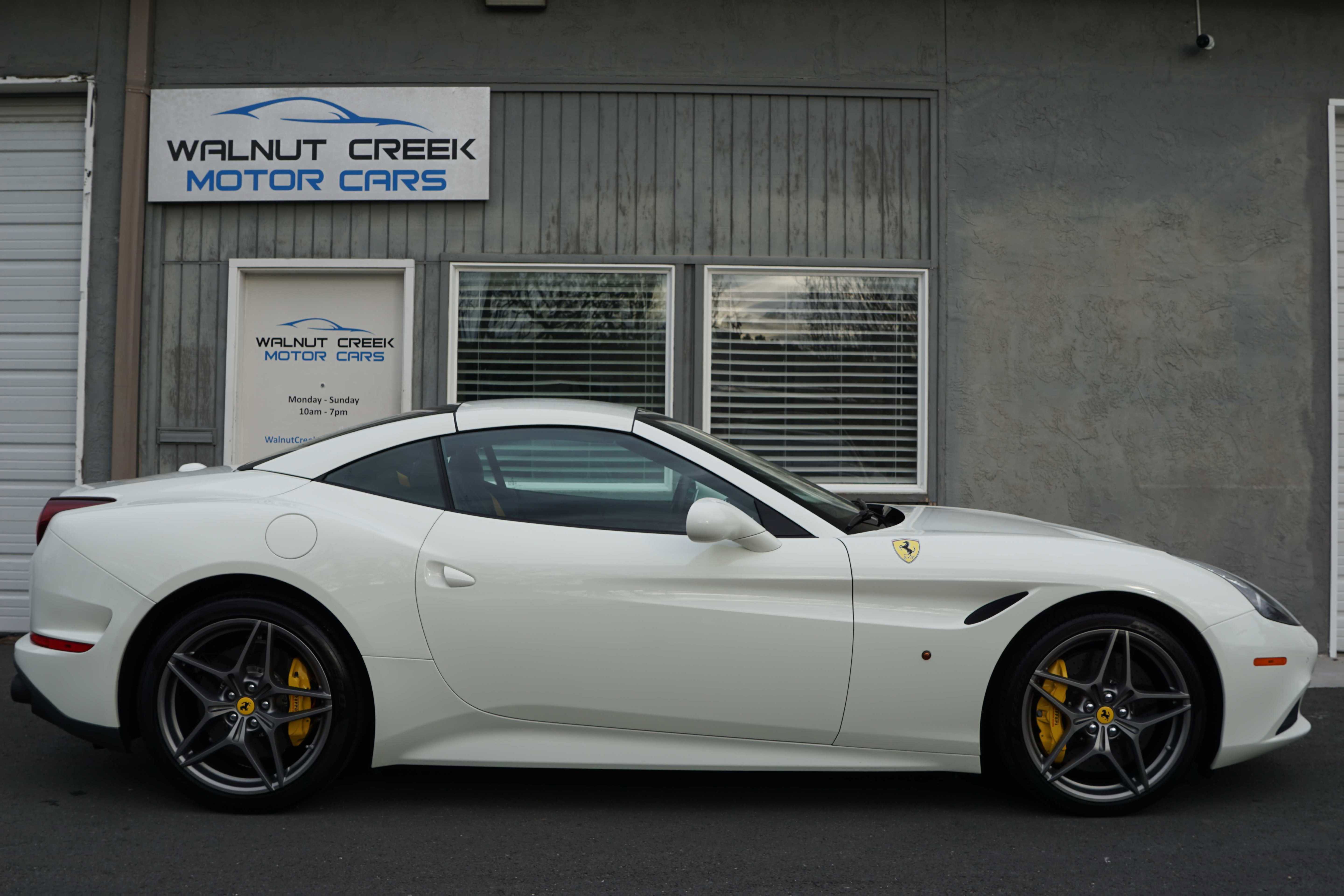 Used 2017 Ferrari California T image 26