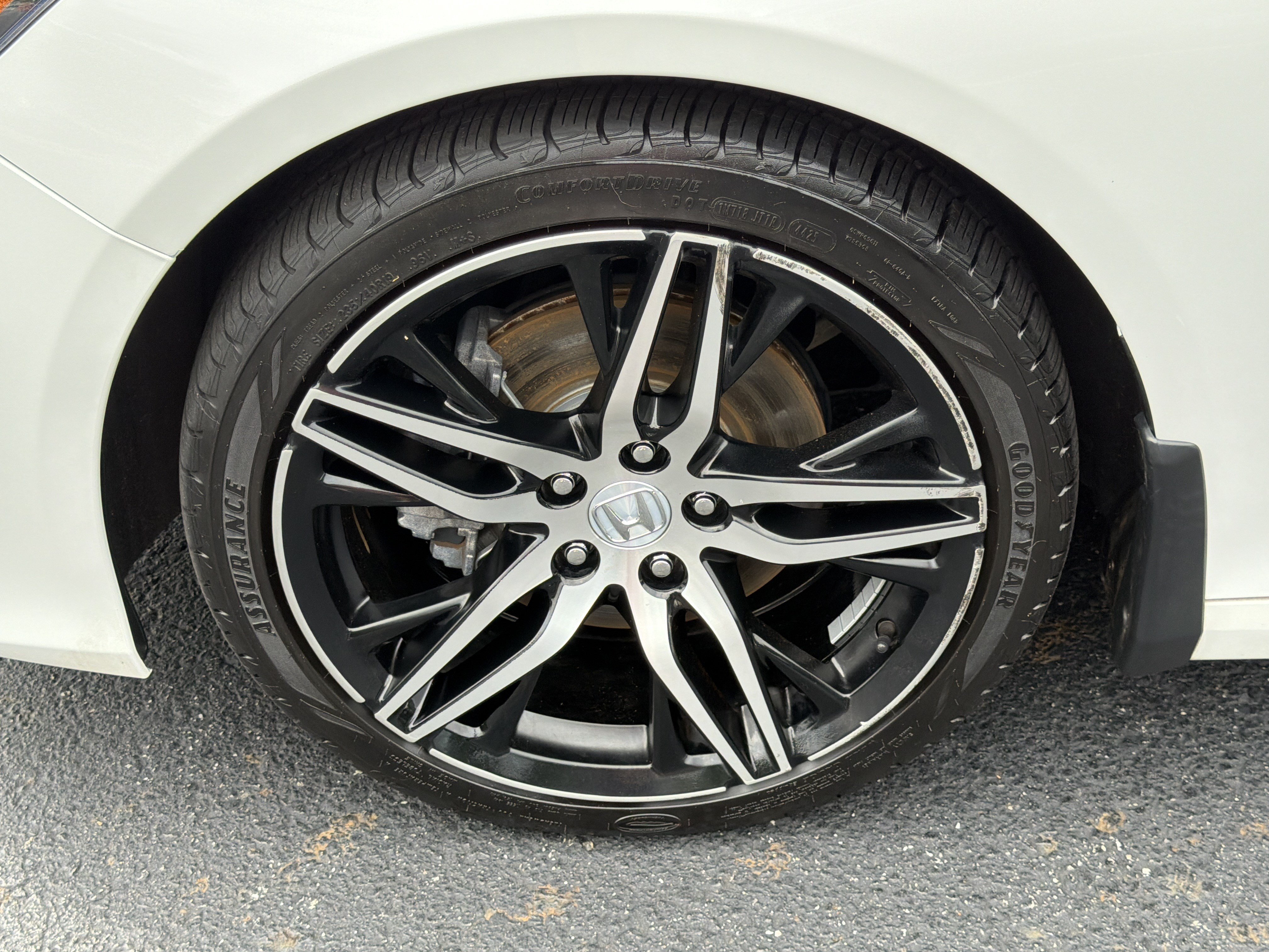 Used 2022 Honda Accord Touring image 11