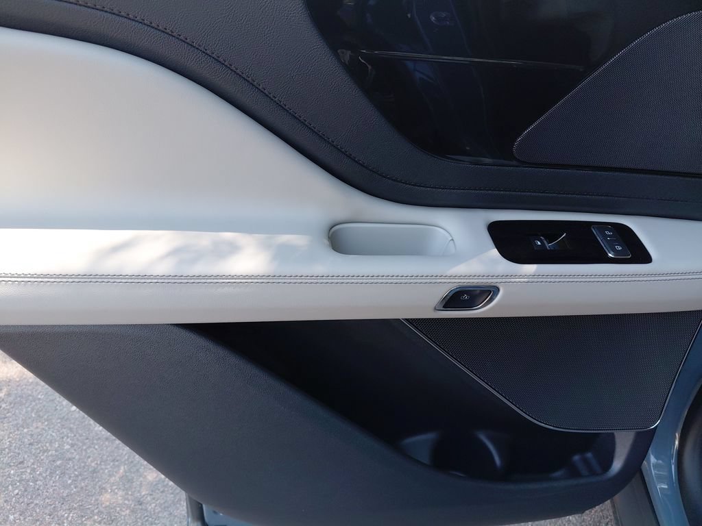 New 2026 Lincoln Aviator AWD image 49