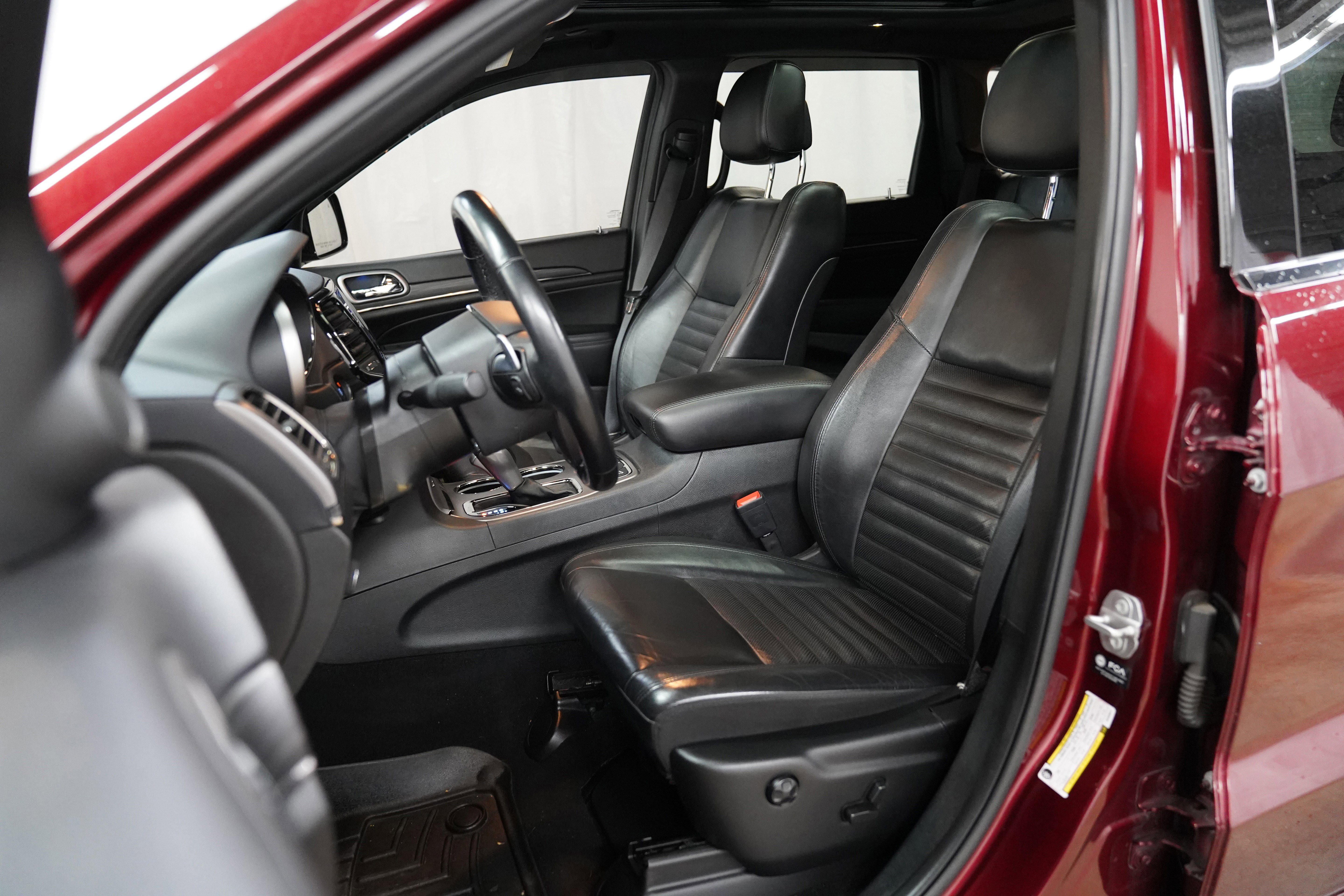 Used 2021 Jeep Grand Cherokee Limited X AWD/4WD image 4