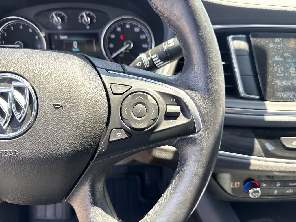 Used 2019 Buick Enclave Essence FWD image 17