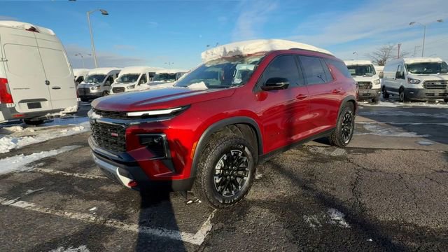 Used 2025 Chevrolet Traverse Z71 w/ Driver Confidence Package image 4