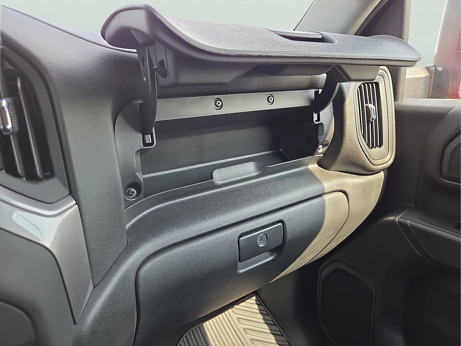 Used 2024 Chevrolet Silverado 2500 Custom w/ Custom Convenience Package AWD/4WD image 20