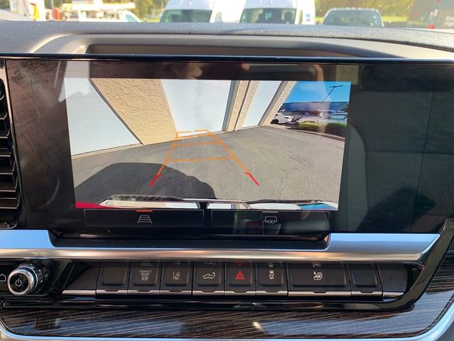 Used 2025 GMC Sierra 2500 SLE image 28