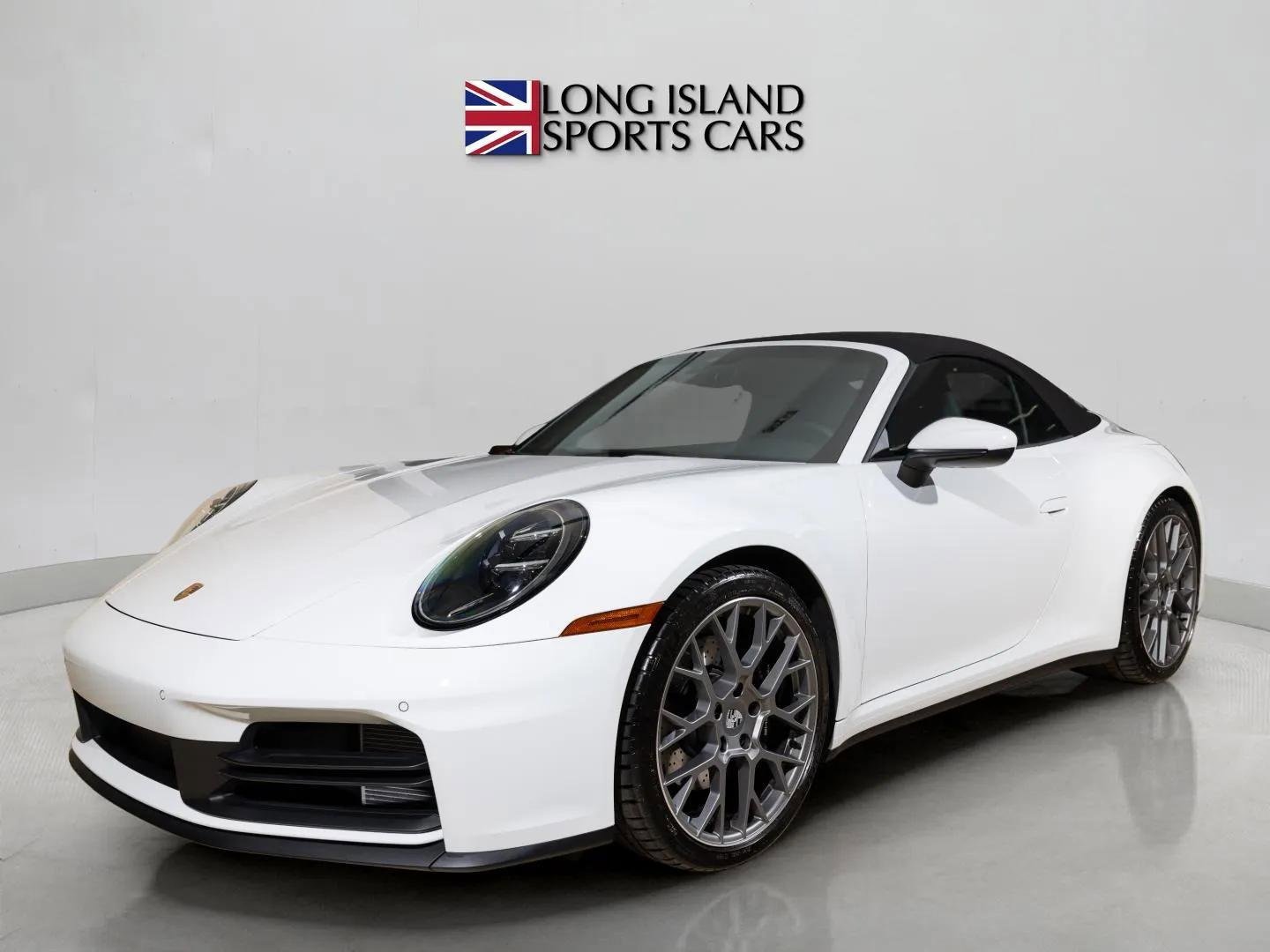 Used 2025 Porsche 911 Carrera image 2