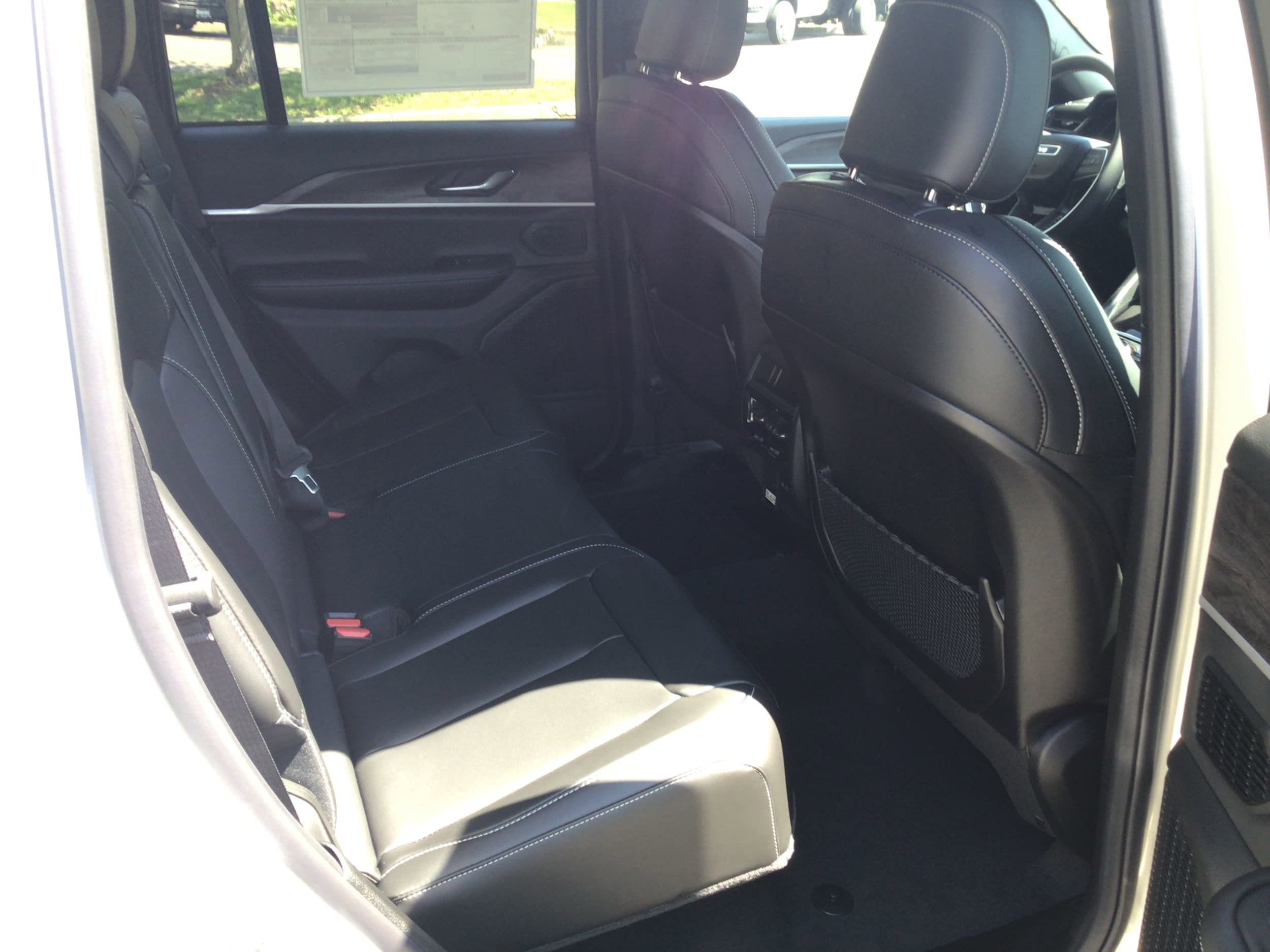 New 2026 Jeep Grand Cherokee Limited AWD/4WD image 8
