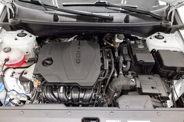 Certified 2024 Kia Sportage LX image 3