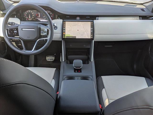 New 2026 Land Rover Discovery Sport Landmark image 16