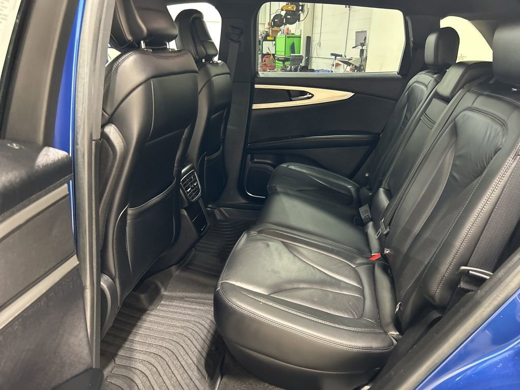 Used 2020 Lincoln Nautilus FWD w/ Equipment Group 101A image 25