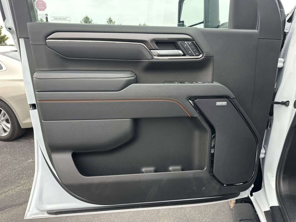 Used 2025 GMC Sierra 2500 AT4 w/ Technology Package image 20