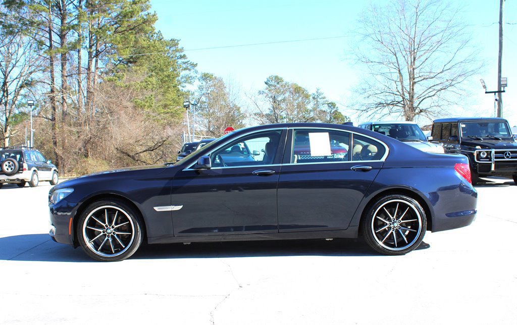 Used 2012 BMW 740i RWD image 4