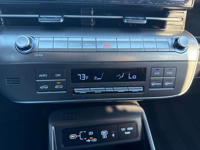 Certified 2024 Hyundai Kona SEL w/ Convenience Package image 31