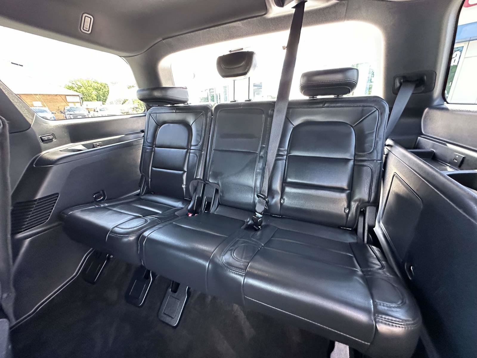 Used 2022 Lincoln Navigator Reserve w/ Monochromatic Package AWD/4WD image 26