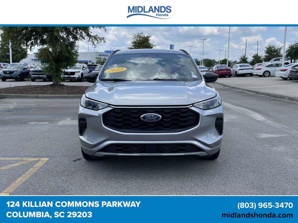 Used 2023 Ford Escape ST-Line w/ Cold Weather Package FWD video 2