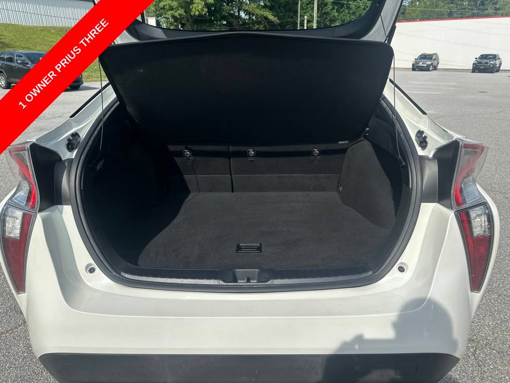 Used 2016 Toyota Prius Three FWD image 9