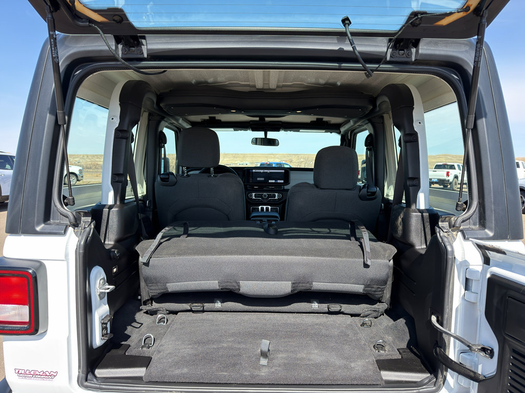 Used 2025 Jeep Wrangler Sport image 26