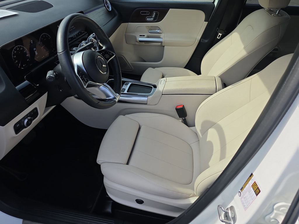 Certified 2025 Mercedes-Benz GLA 250 4MATIC image 8