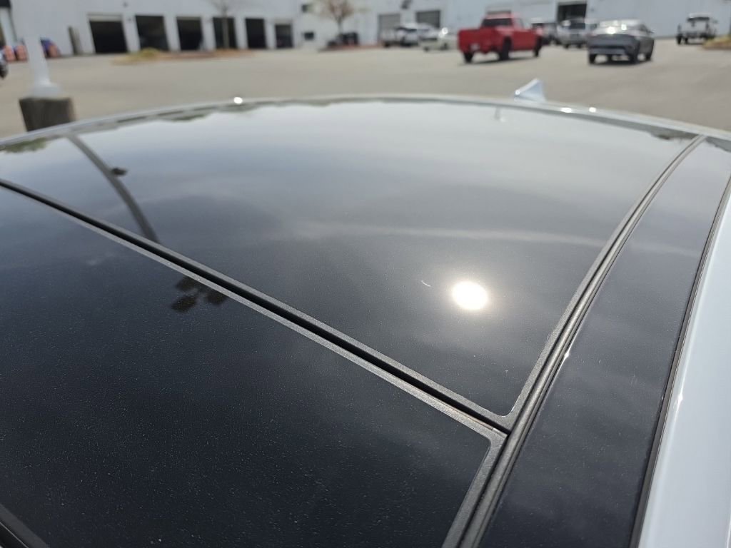 Used 2021 Genesis G70 3.3T w/ Sport Package image 6