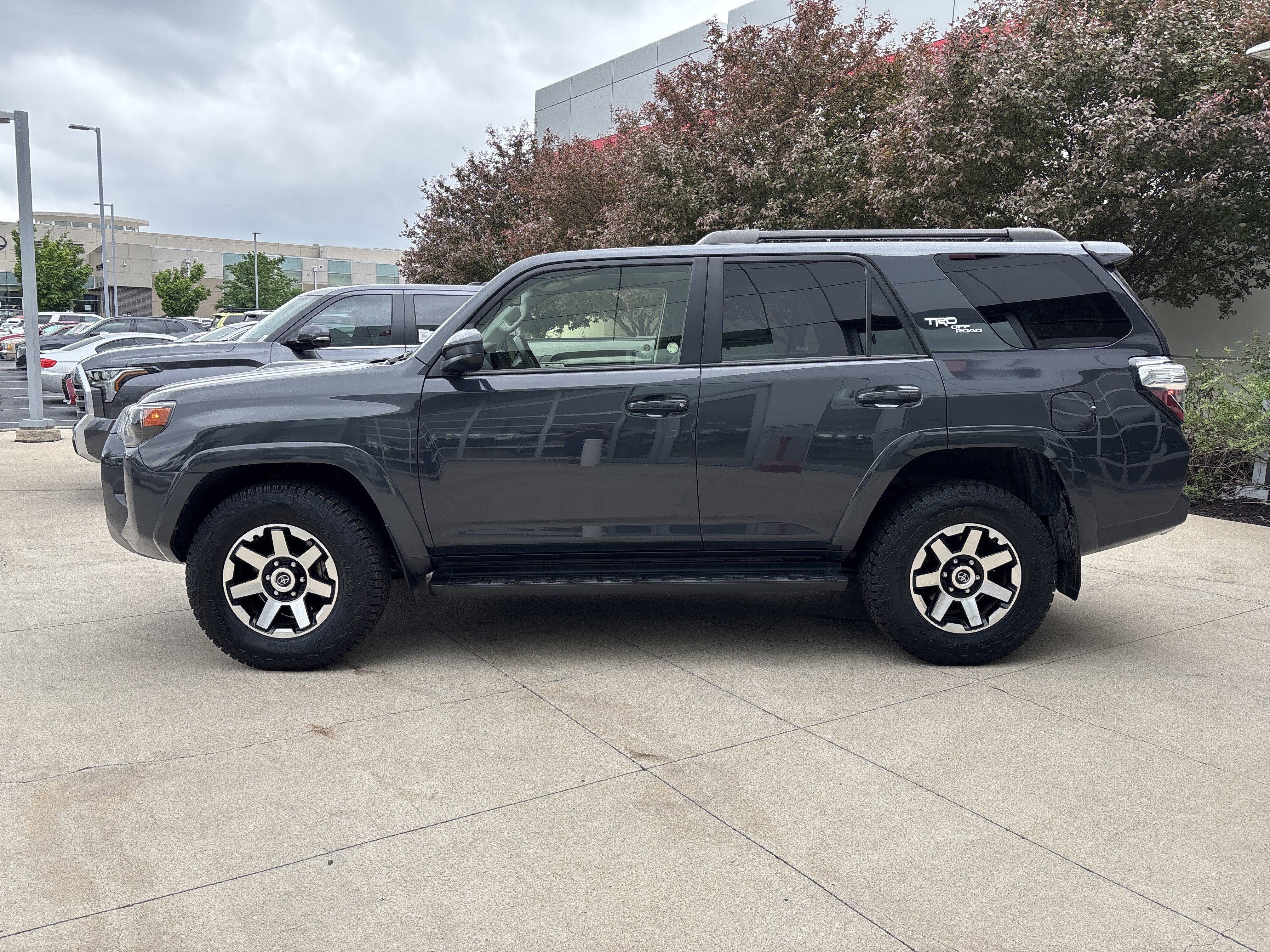 Used 2024 Toyota 4Runner TRD Off-Road AWD/4WD image 9
