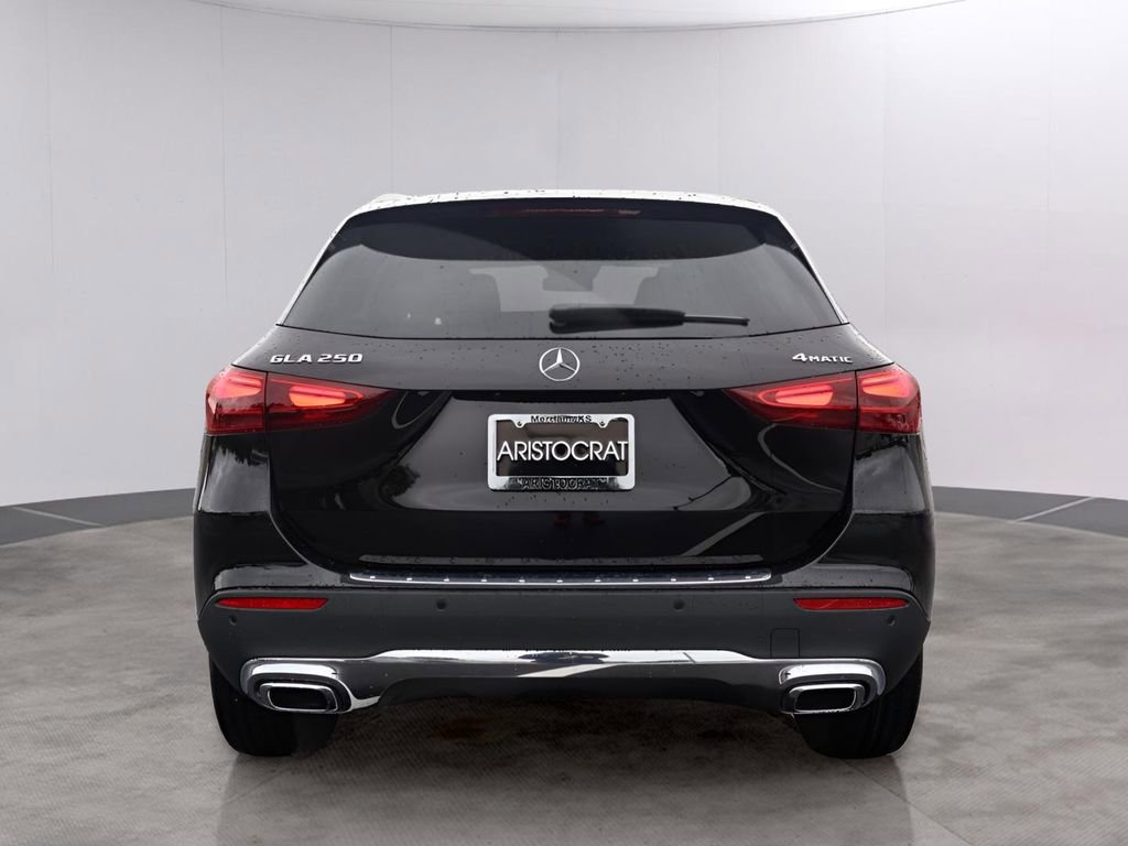Certified 2025 Mercedes-Benz GLA 250 4MATIC image 9
