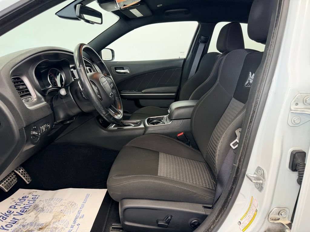 Used 2019 Dodge Charger Scat Pack RWD image 3