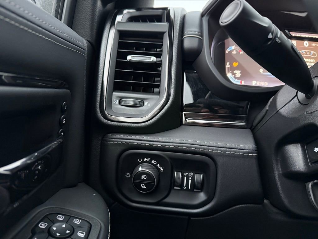 Used 2026 RAM 3500 Limited image 13