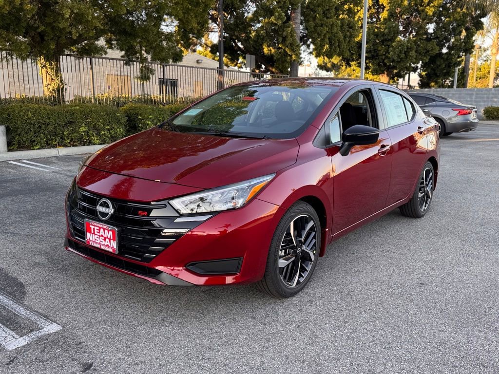 New 2025 Nissan Versa SR video 4